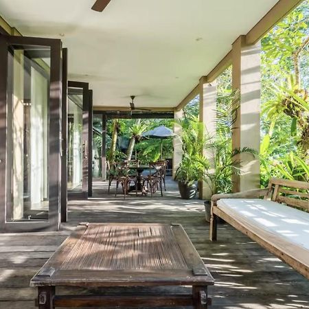 Villa Naga Putih Ubud  Exterior photo
